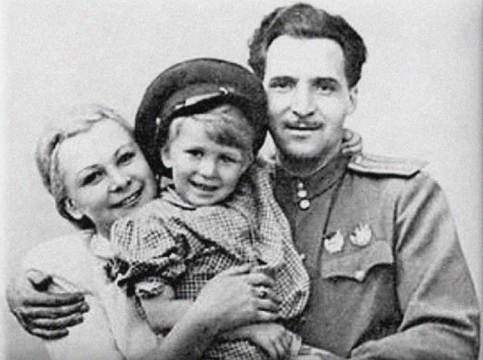 Валентина Серова и Константин Симонов Валентина Серова и Константин Симонов